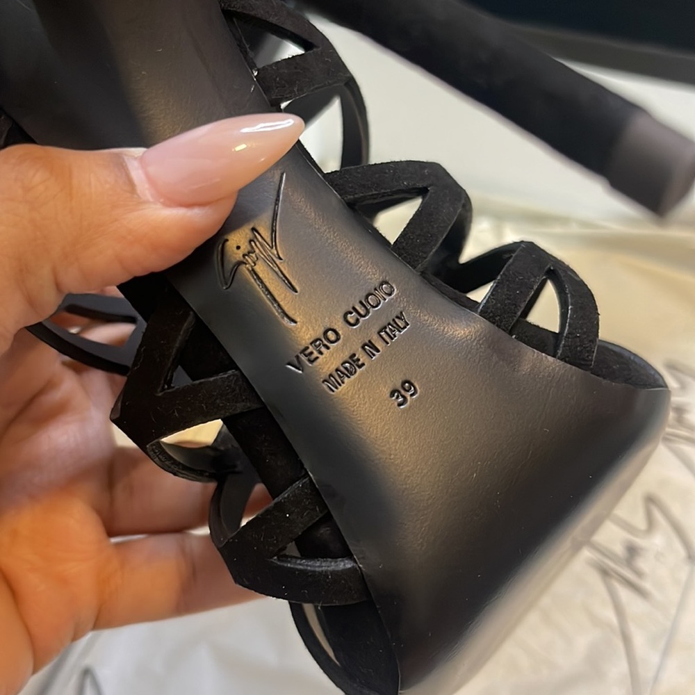 Giuseppe Zanotti Black Strappy Sandals 39 - Picture 5 of 6